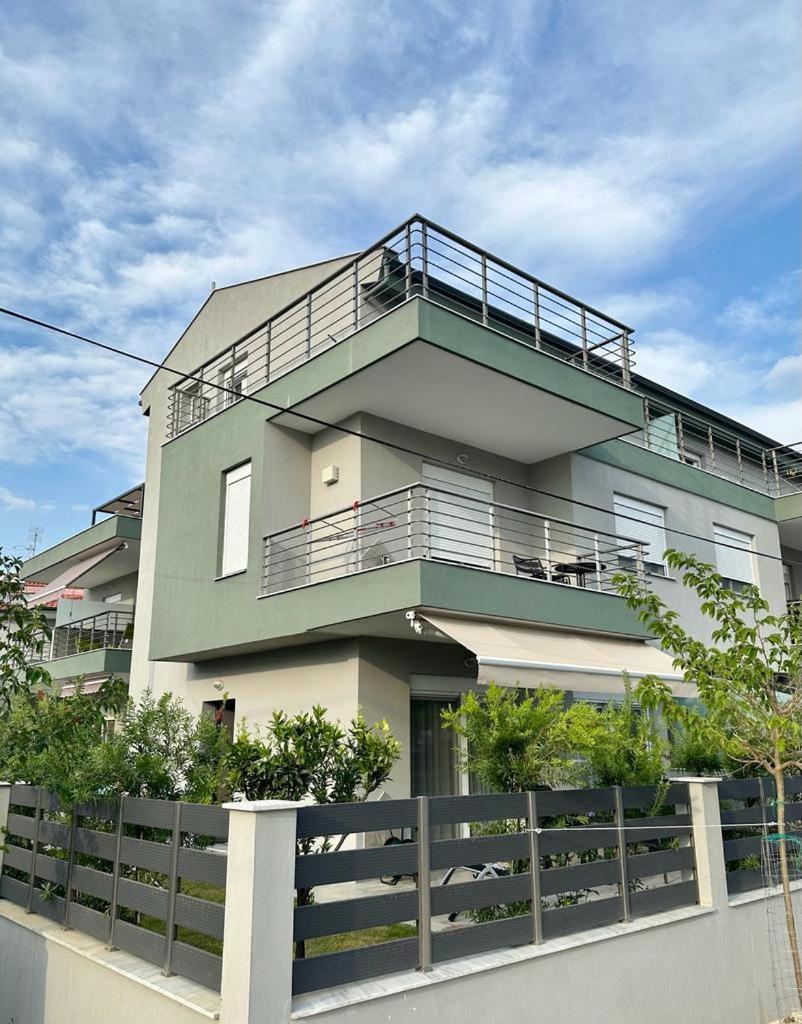 Blue Fish Luxury Villa Никити Экстерьер фото